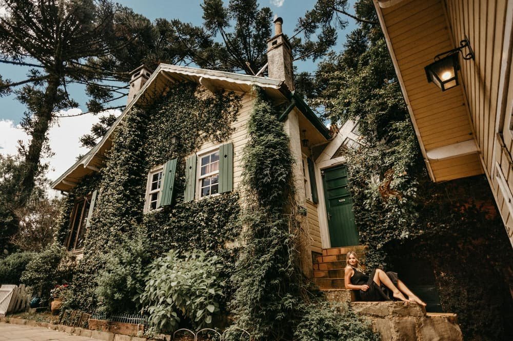 Garage door services in Farmington